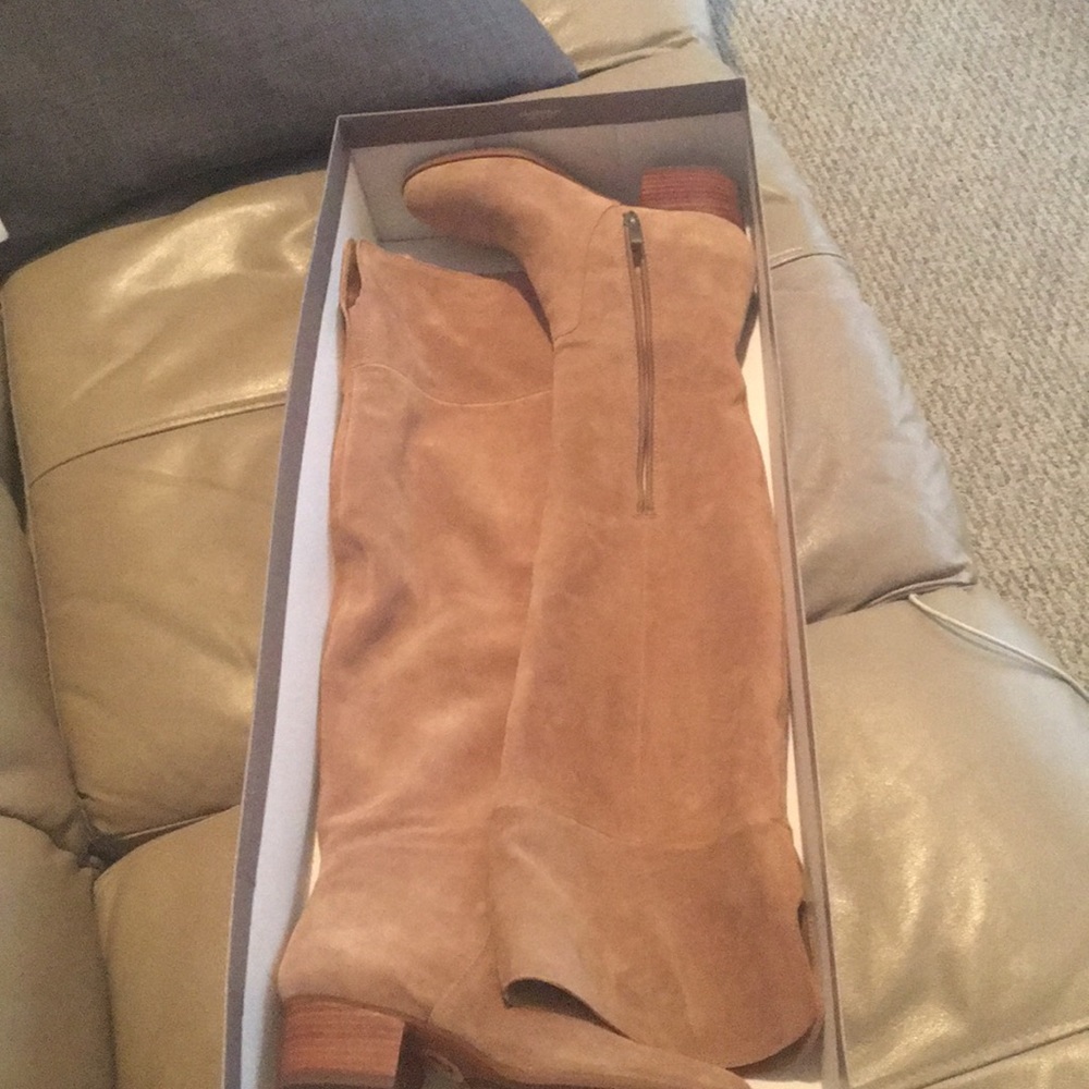 NWOT Franco sarto tan/cream boots